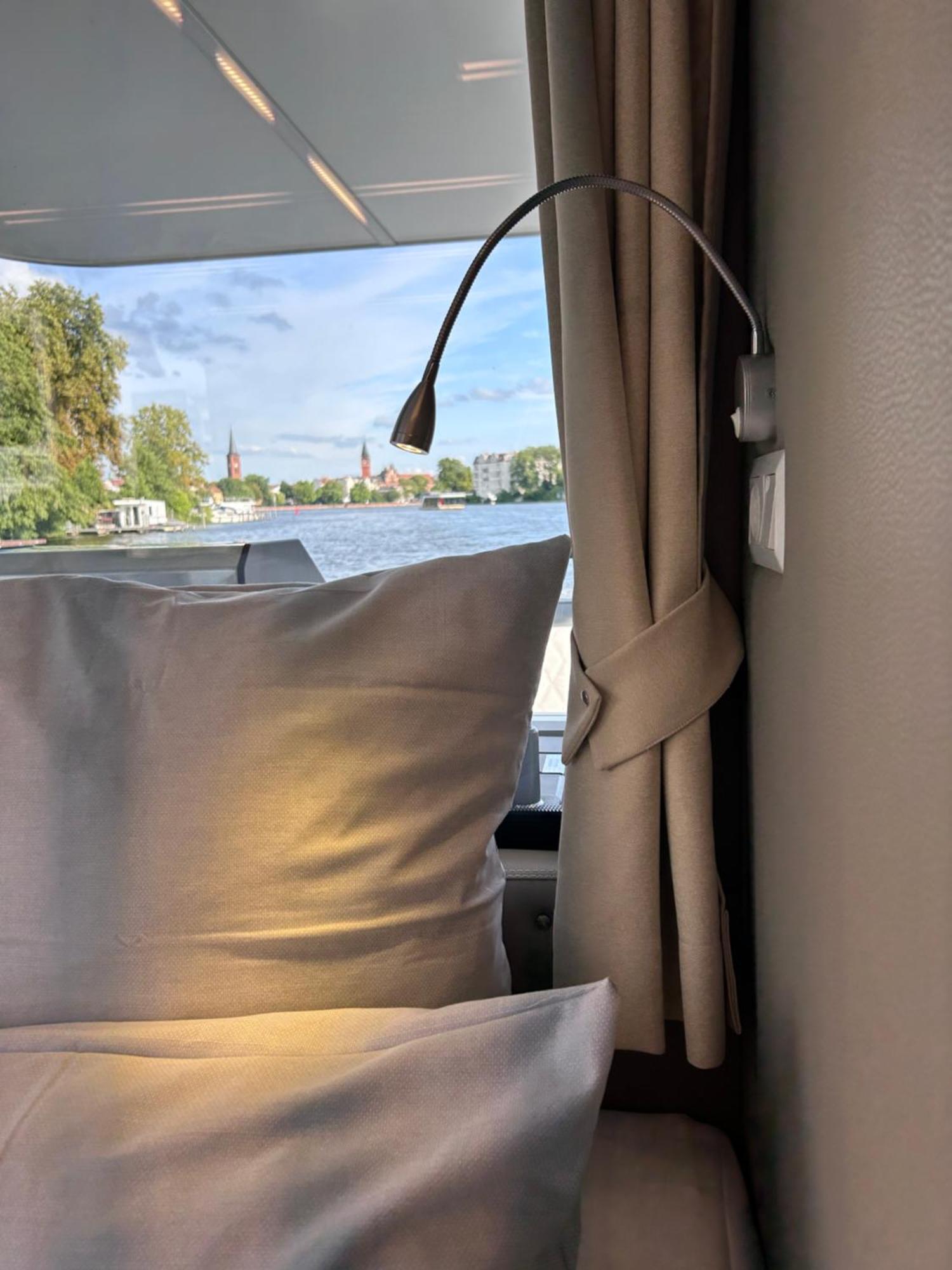 Nena Hausboot * Berlim