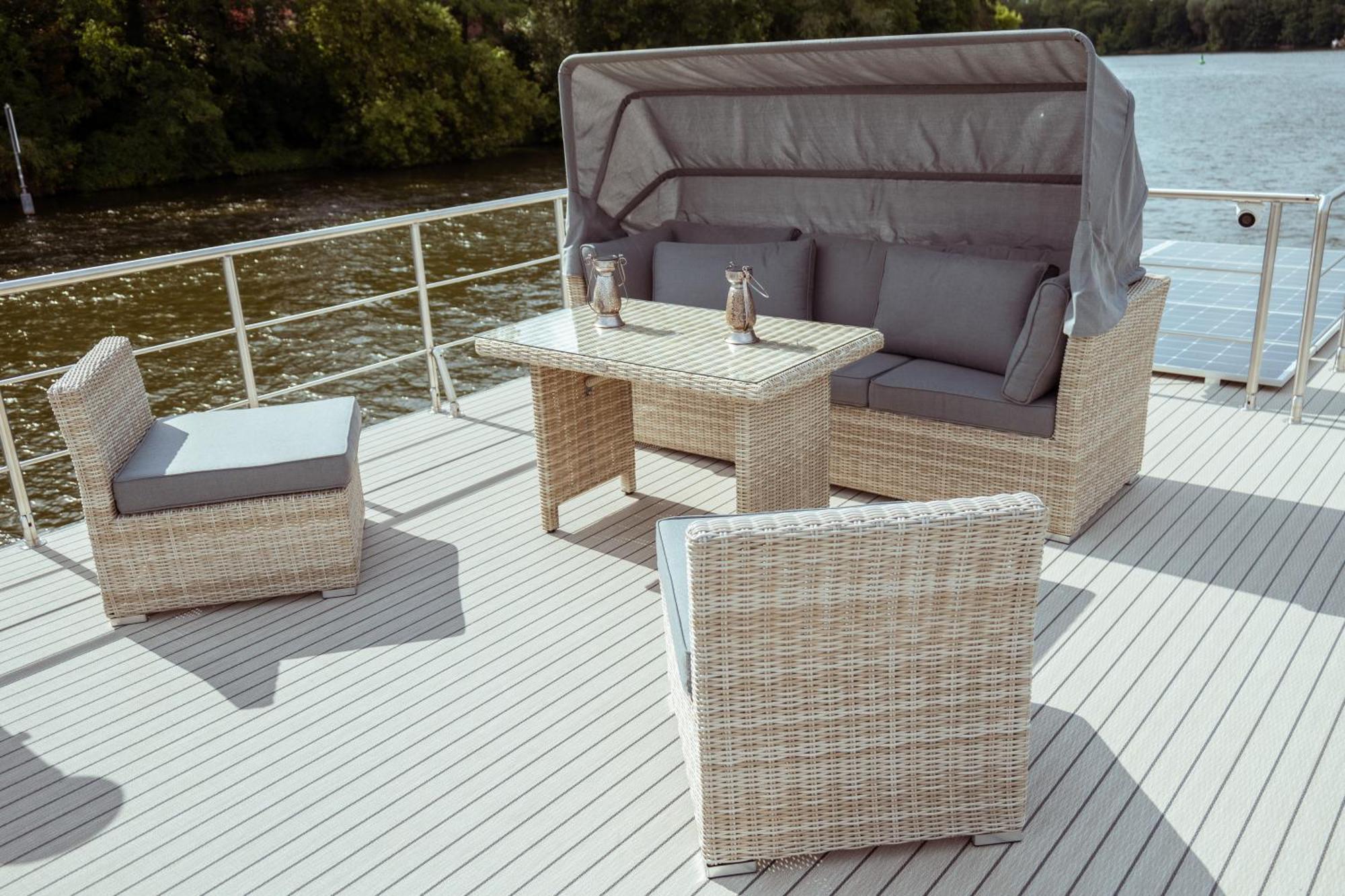 Botel Nena Hausboot
