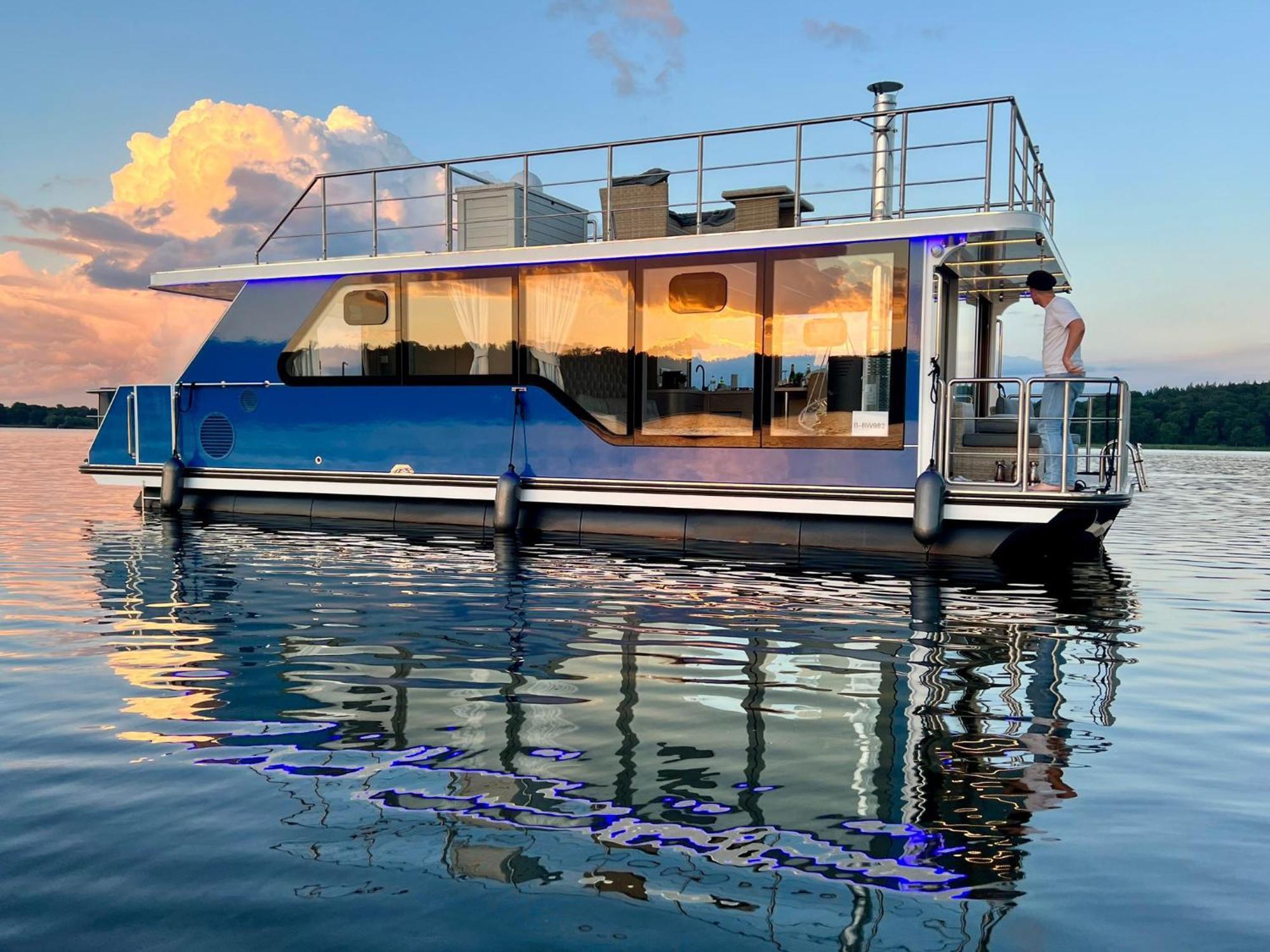 Nena Hausboot *